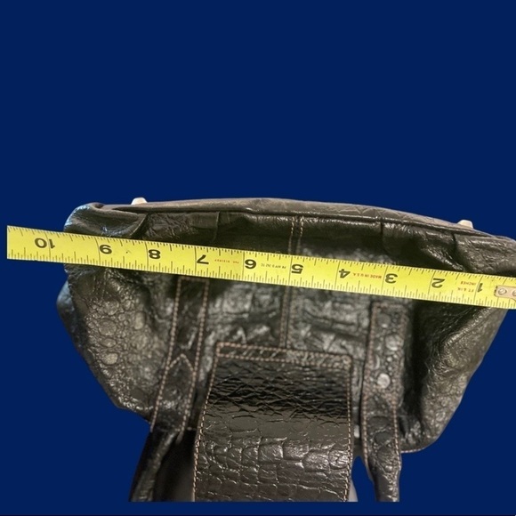 Prune Leather handbag satchel mini bag - Picture 14 of 15